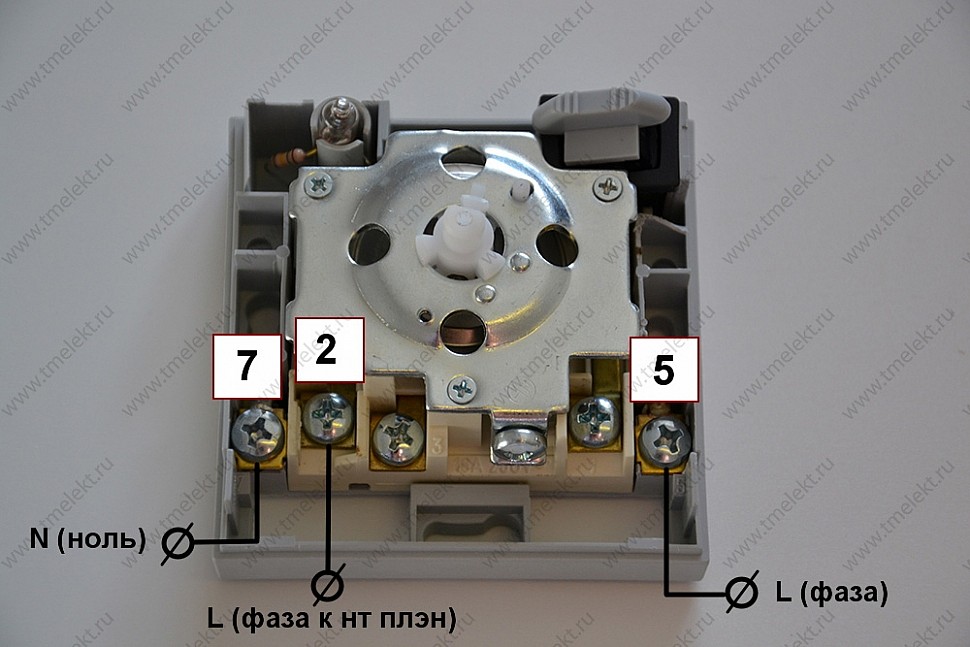 Схема подключения терморегулятора Cewal RQ30 для греющего потолка – контакты подключения
