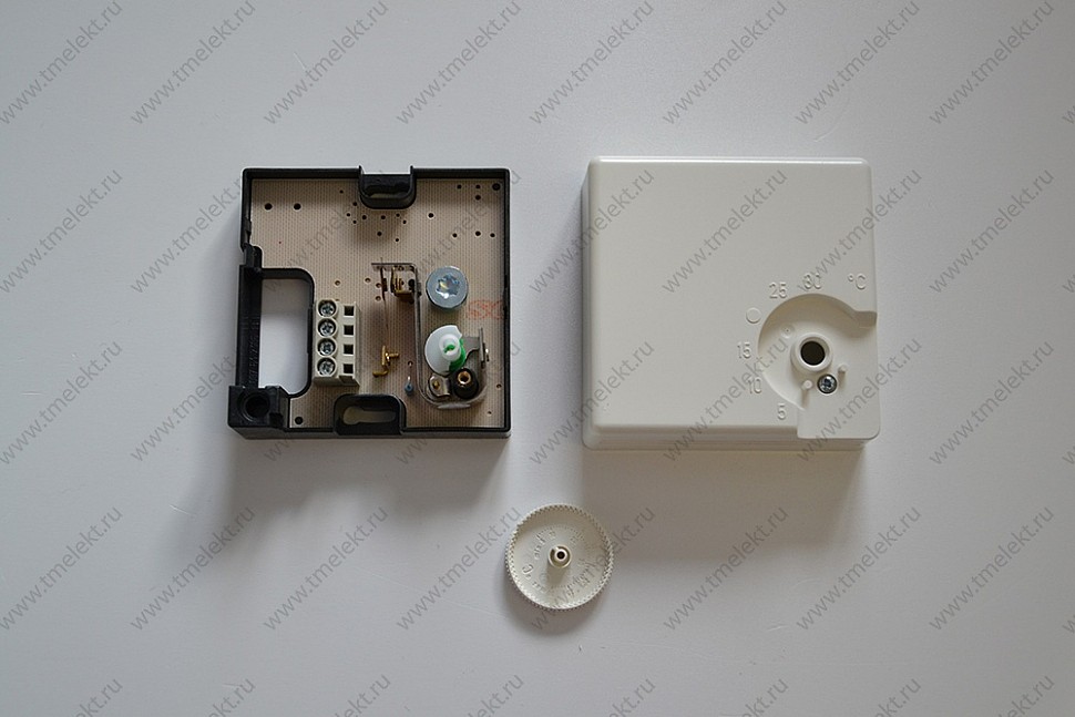 Терморегулятор Eberle RTR-E 3521/16A для электрического отопления – в разобранном виде