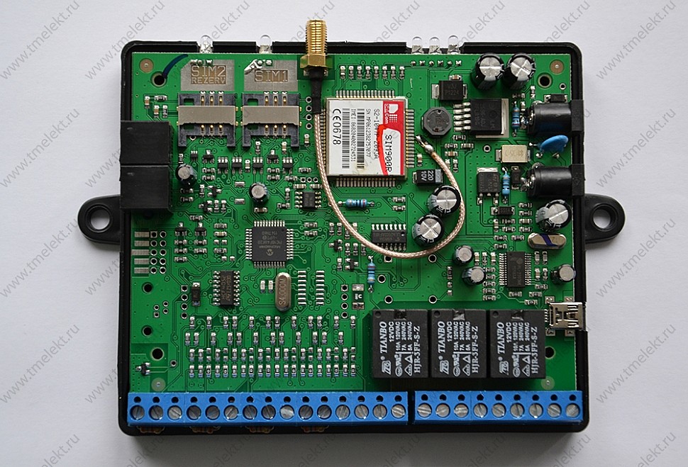 Контроллер КСИТАЛ GSM-4 в разобранном состоянии